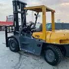 رافعات شوكيه للايجار الشهري واليومي