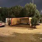 سلام عليكم يوجد لدينة مضلات سيارات
