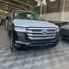 تويوتا لاندكروزر GXR L2 بنزين 2025 سعودي