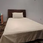 سرير خشبي للبيع