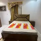 يوجد لدينا جميع غرف النوم الجاهزه من مصنعنا مباشرتا