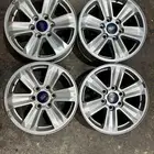 يوجد لدينا جنوط وكاله فورد اف 150شرط مقاس الجنوط 17