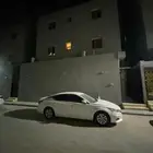 شقه للايجار حي الرمال خلف السوق الشعبي