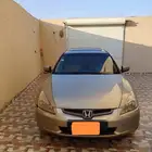 هوندا اكورد موديل 2004 فل كامل نظيفة