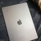 iPad الجيل التاسع الحالة نظيف جدا سليم 100 بدون أي