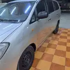 Toyota Innova 2011