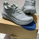 شوزات asics اسكيس