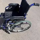 كرسي متحرك لأصحاب الهمم