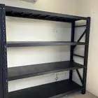 رفوف بيت مستودع محل