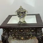 كنب للبيع نظيف مع طاولاته