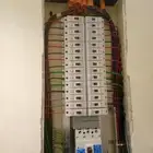 السلام عليكم أنا زاهد كهربائي سبا  مباني باكستاني مباني. أق