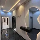 للبيع شقه ارضيه وروف علوي مع ملحق بخميس مشيط حي الموسي