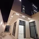 للبيع فيلا درج داخلي وشقتين حي البيان