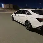 النترا 2025 للبيع.