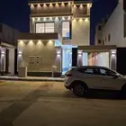 للبيع فيلا درج صاله مع شقتين بحي النهضة
