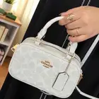 شنطة ماركة كوتش هاي كوالتي مع الملحقات شامل التوصيل والشحن