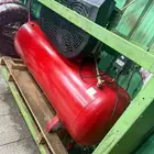 ماطور هواء ايطالي 300 لتر شبه جيد استعمال حاجه بسيطه