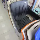 كراسي وطاولات بلاستيك