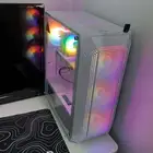 للبيع بي سي pc مع ملحقاته