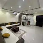 شقه مفروش بحي طهرة لبن شارع ينبع بجوار اسواق النهدي