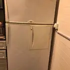 ثلاجه للبيع