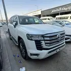 تويوتا لاندكروزر GXR L4 ديزل سعودي 2024 عداد 4 الف