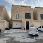 شقة فاخرة 375 متر بها اربع غرف نوم بحي طويق