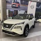 نيسان اكستريل SV بلس لون ابيض سقف اسود جديد اصفار