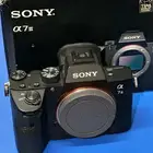للبيع كاميرا SONY a7iii