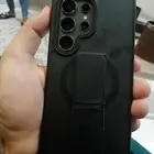 جوال سامونج اس 24 الترا جديد له 4 شهور بالكرتون وعليه اسكرين