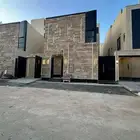 فيلا للبيع بحي البيان درج داخلي وشقة شغل مؤدرن