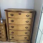 غرفة نوم بدون مرتبة