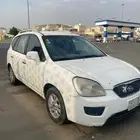 كيا كارينز 2011