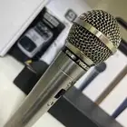 مكرفون شور سلكي من نوادر المايكات وصامل مانختلف معاه