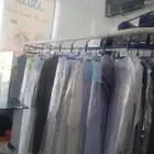 معلم مغسلة ملابس يبحث عن عمل