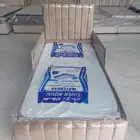 سرير أطفال مع مرتبه