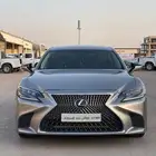 لكزس LS 350. 2019