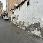 ثلاث بيوت شعبية في صك واحد