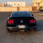 موستنق V8