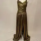فستان سهر خفيف جدا  ويحلي الجسم خالي من العيوب