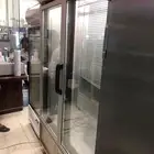 عدد ثلاجة تجميد بابين 1 وعدد ثلاجة تبريد 2 باب واحد