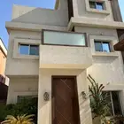 للبيع فيلا مودرن فاخرة حي الشاطئ3