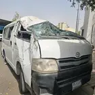 باص هايس بنزين مصدوم لكن شغال 2013 للبيع