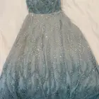 فستان للأيجار وللبيع