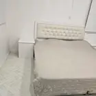 غرفة نوم بدون مفرش