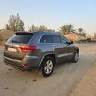 للبيع جيب شروكي 2012