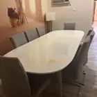 طاولة طعام