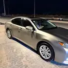 لكزس سعودي ES 250 موديل 2015 نظيفة ومناسبة للمستخدم