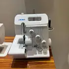 آلات خياطة