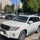 لاندكروزر 2012 قير عادي ممشى 125 الف حقيقي فل كامل فيه رشوش